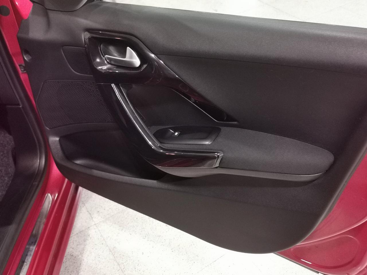 Peugeot 208 BlueHDi 75 5 porte Allure