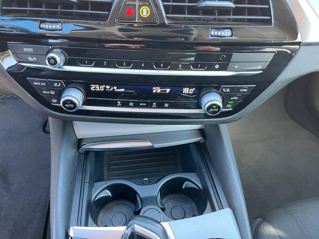 BMW Serie 5 Touring 520d mhev 48V xdrive Business auto