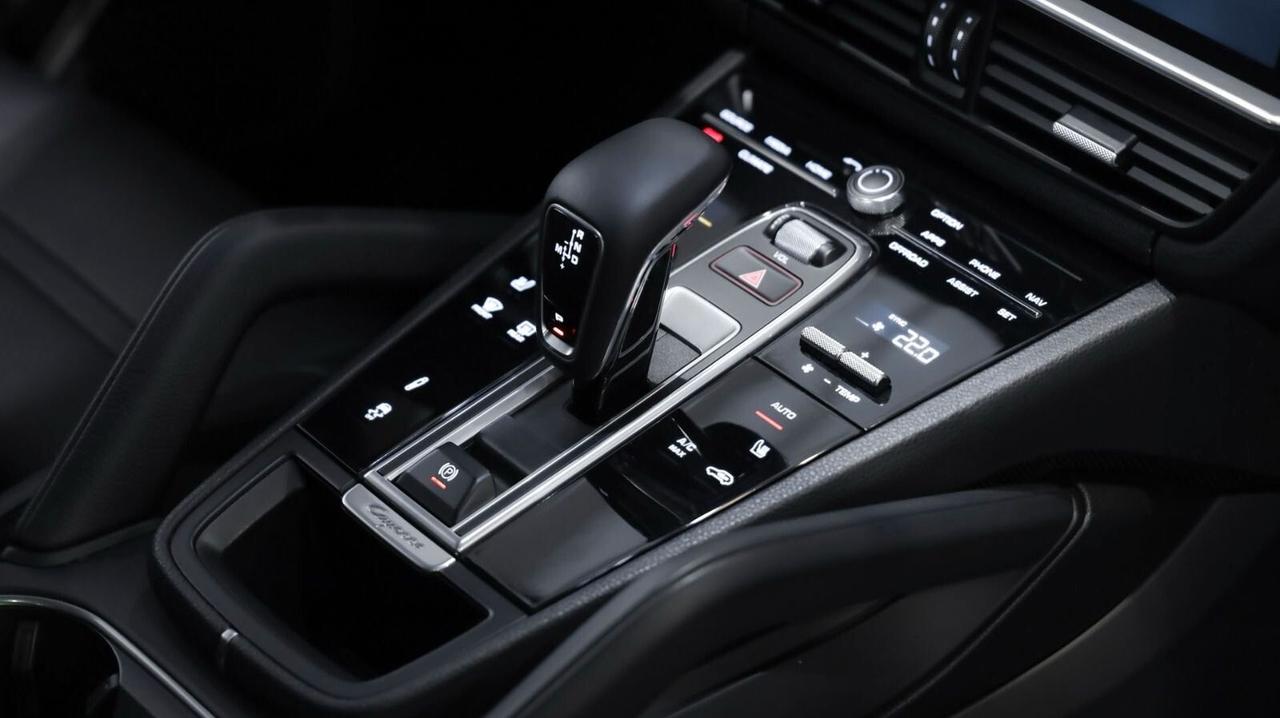 Porsche Cayenne 3.0 V6