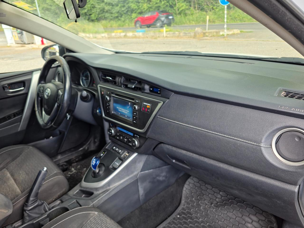 Toyota Auris Touring Sports 1.8 Hybrid Cool CV-100 Automatico NEO