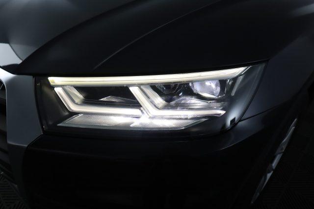 AUDI Q5 Q5 40 TDI quattro S tronic Business