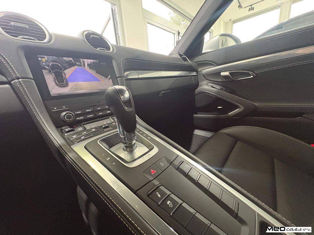 PORSCHE - 718 CAYMAN STYLE EDITION