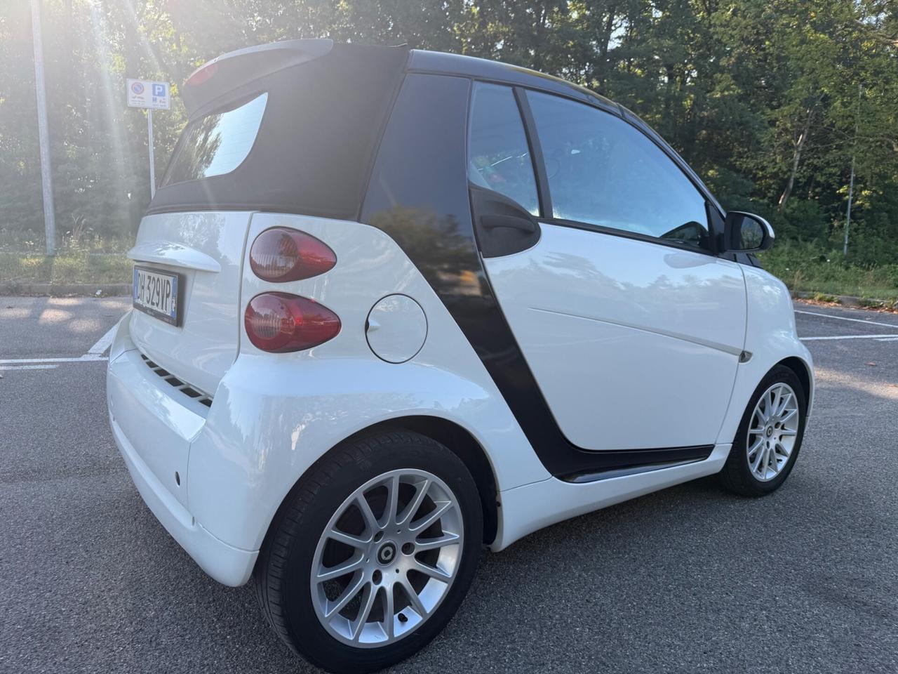 Smart ForTwo 1000 52 kW cabrio passion*Neopatentati*