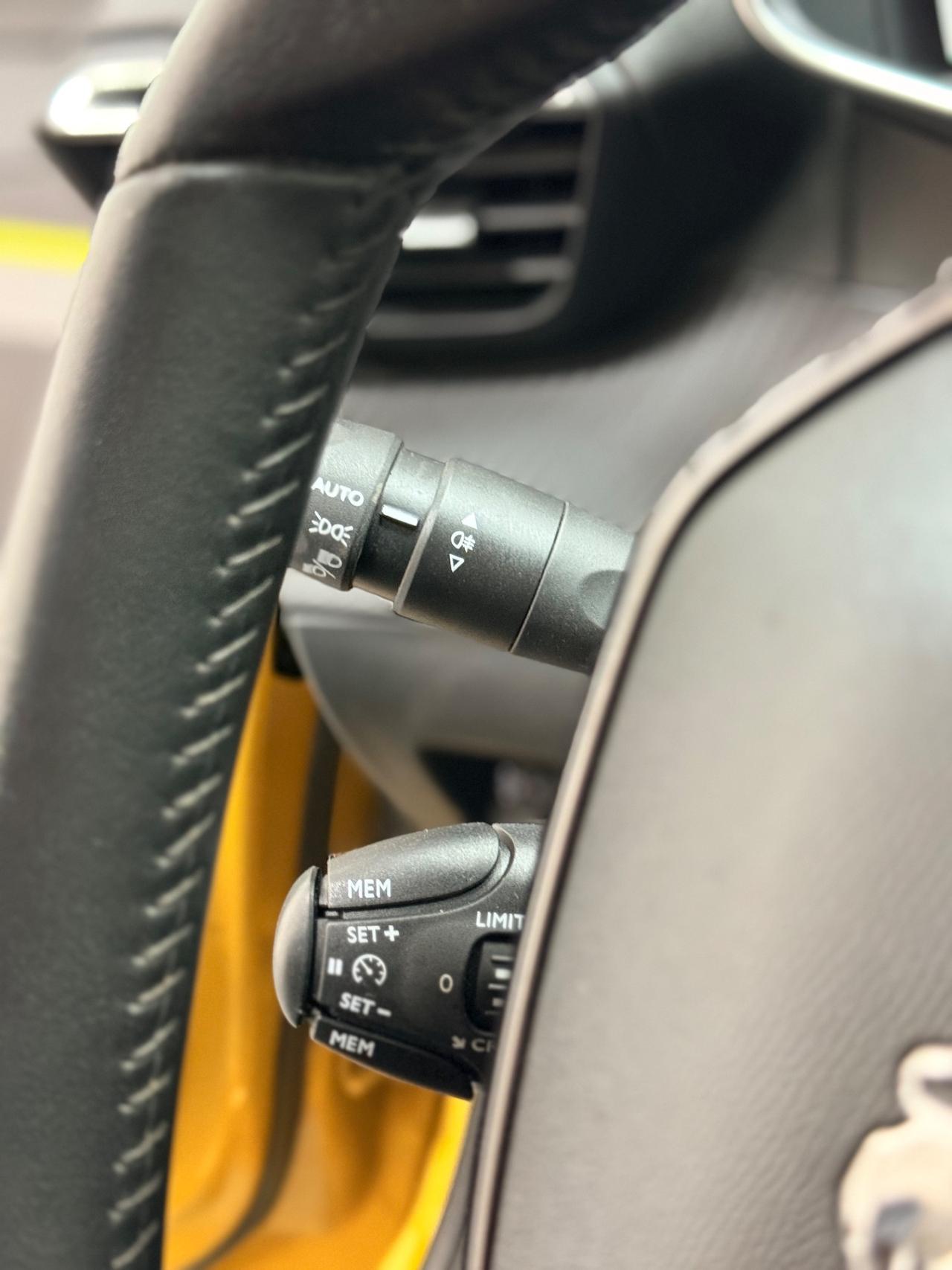 Peugeot 208 1.5 BlueHDi 100cv 5 porte GT Pack 02/2022 EURO 6C NEOPATENTATI