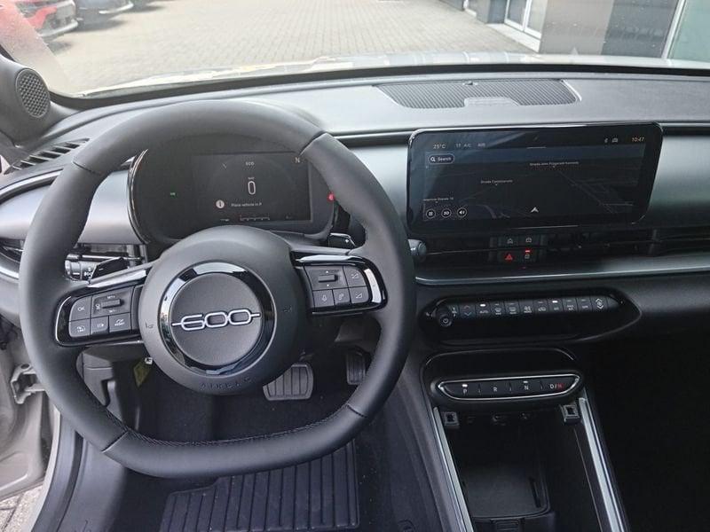 FIAT 600 1.2 Hybrid 145cv Sport Ed Mil Cort 26