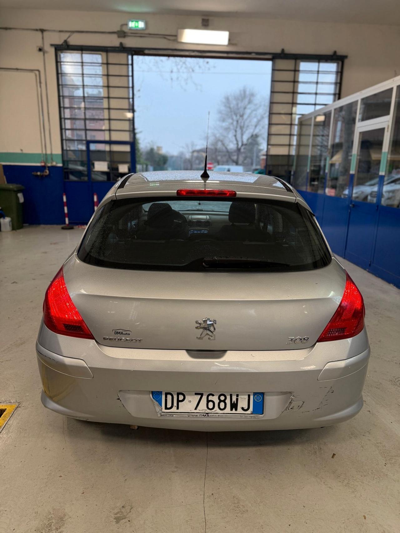 Peugeot 308 1.6 VTi 120CV 5p. Premium
