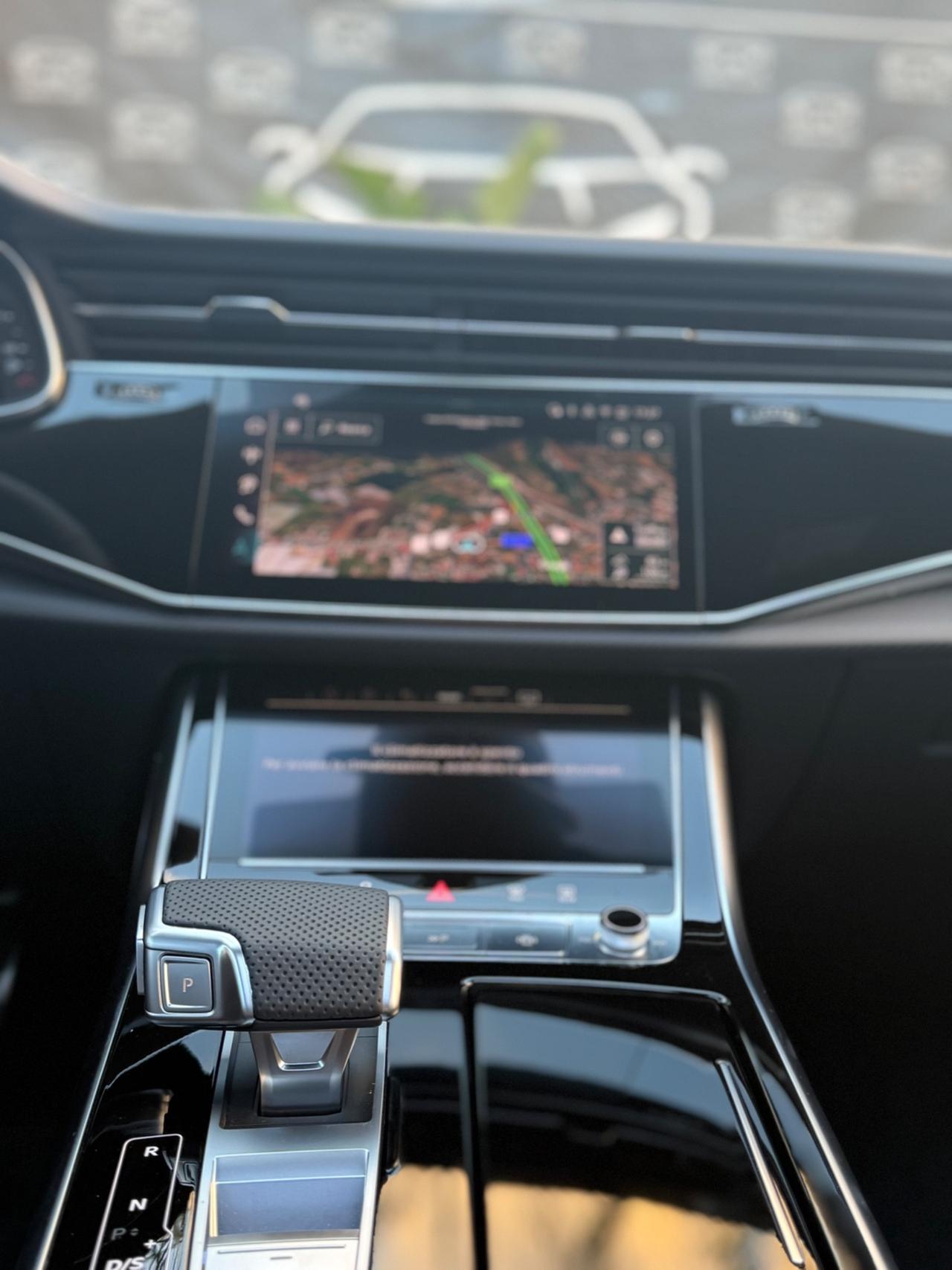 Audi Q8 RS TFSI V8 quattro tiptronic Performance