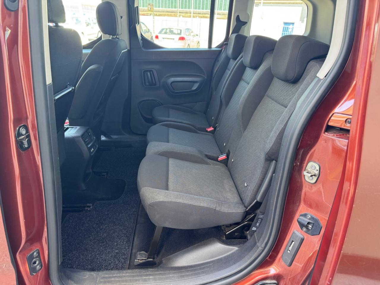 Peugeot Rifter BlueHDi 130 S&S EAT8 Allure