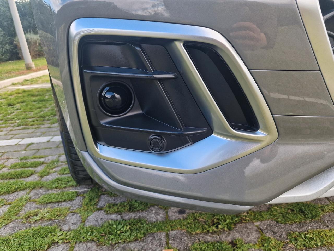 Audi Q5 40 TDI 204 CV quattro S tronic Identity Black