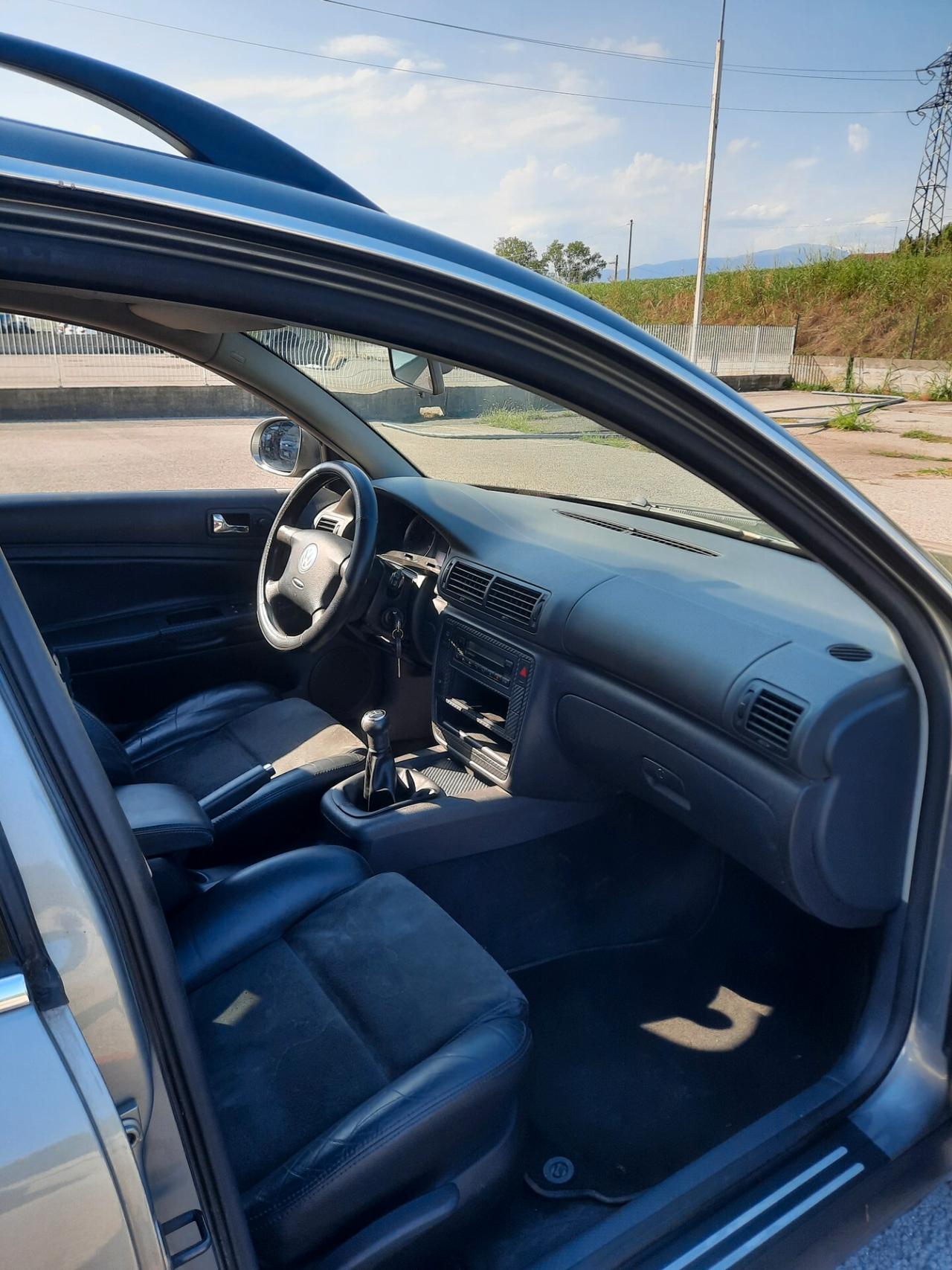 Volkswagen Passat 1.9 TDI/101 CV Var. Business