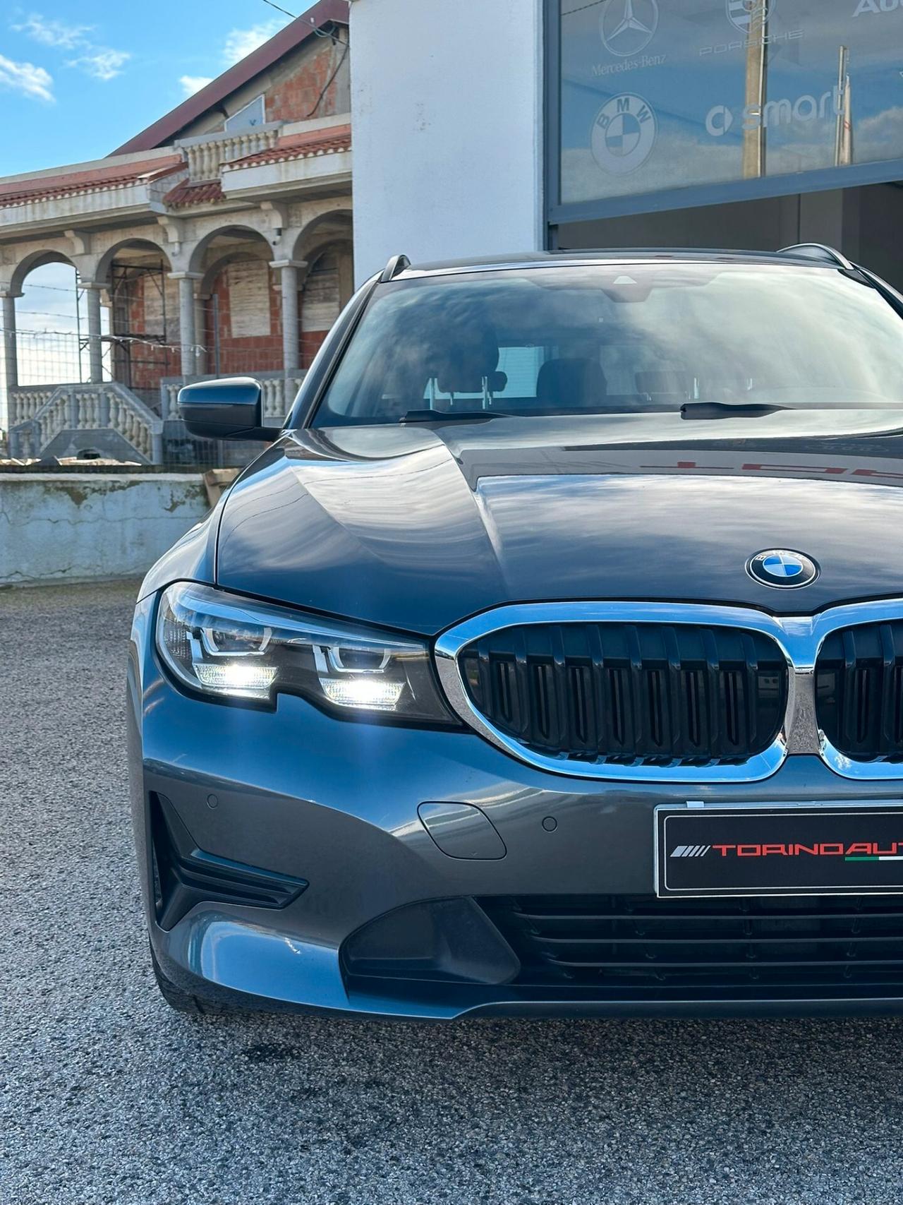 Bmw 318d 48V Touring Sport