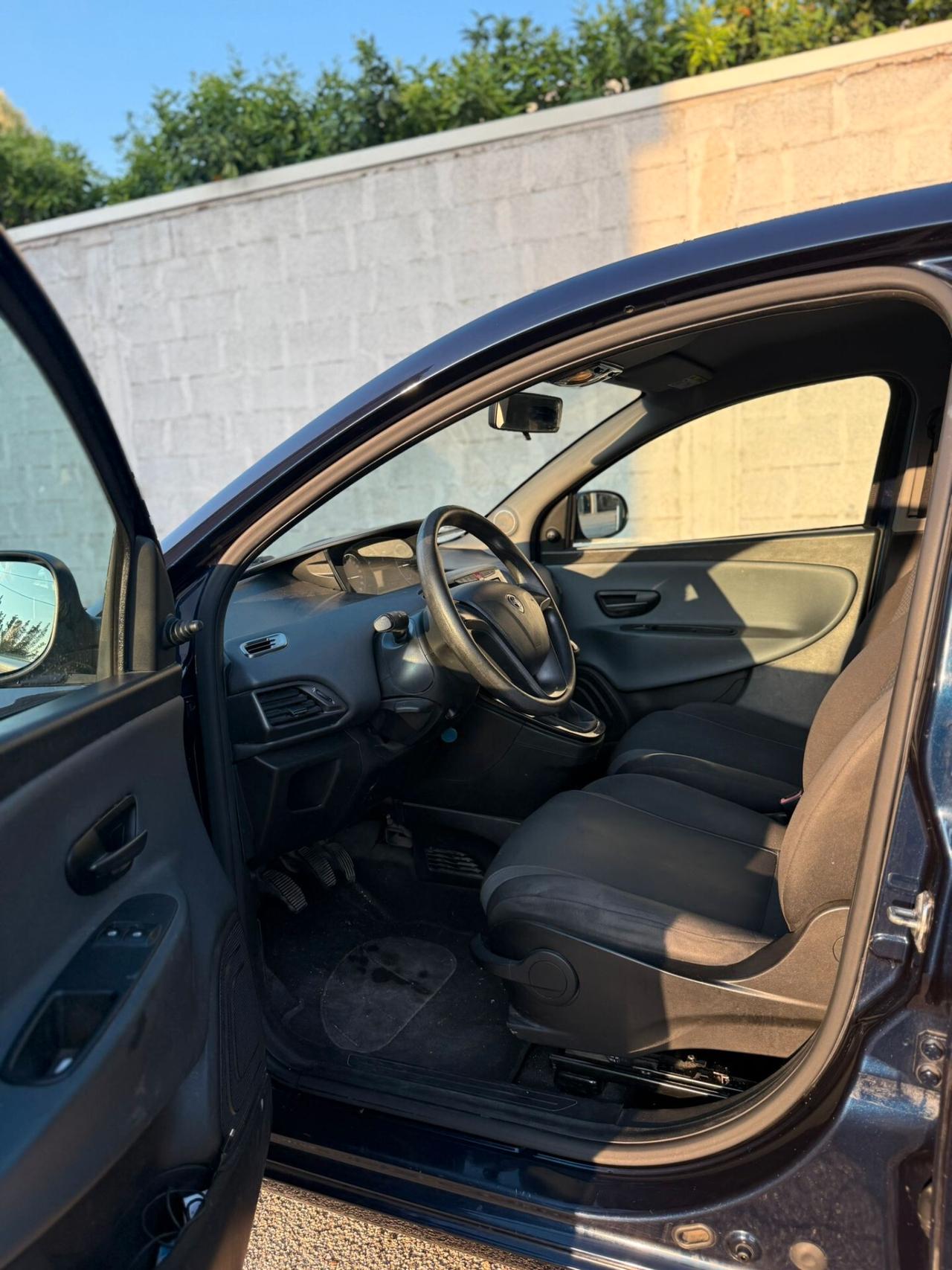 Lancia Ypsilon 1.2 69 CV 5 porte Platinum