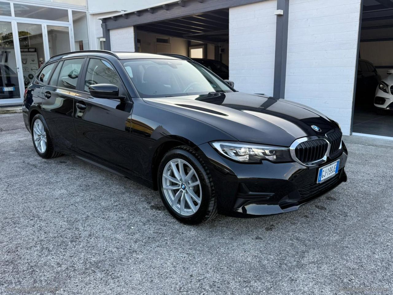 BMW 318d Touring Business Advantage aut.