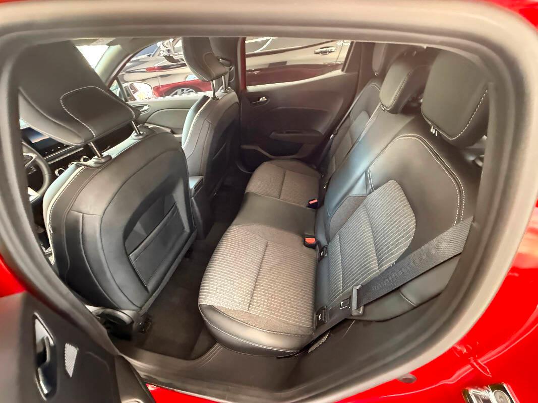 Renault Clio RENAULT CLIO 1.6 E-Tech hybrid Intens 140cv auto FINANZIABILE