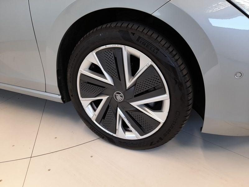 Škoda Superb 2.0 TDI 110kW Selection DSG