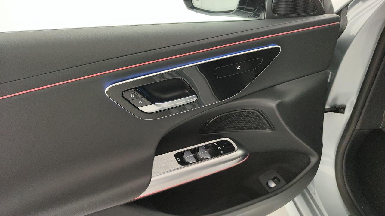 Mercedes-Benz E SW 220 d Advanced auto