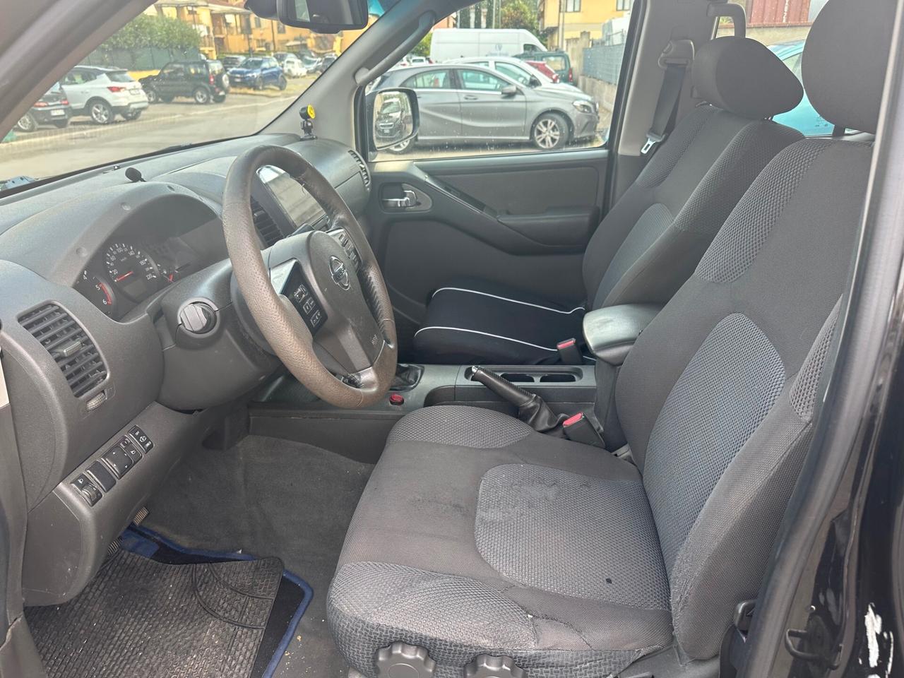 Nissan Navara 2.5 dCi 4 porte Double Cab Sport