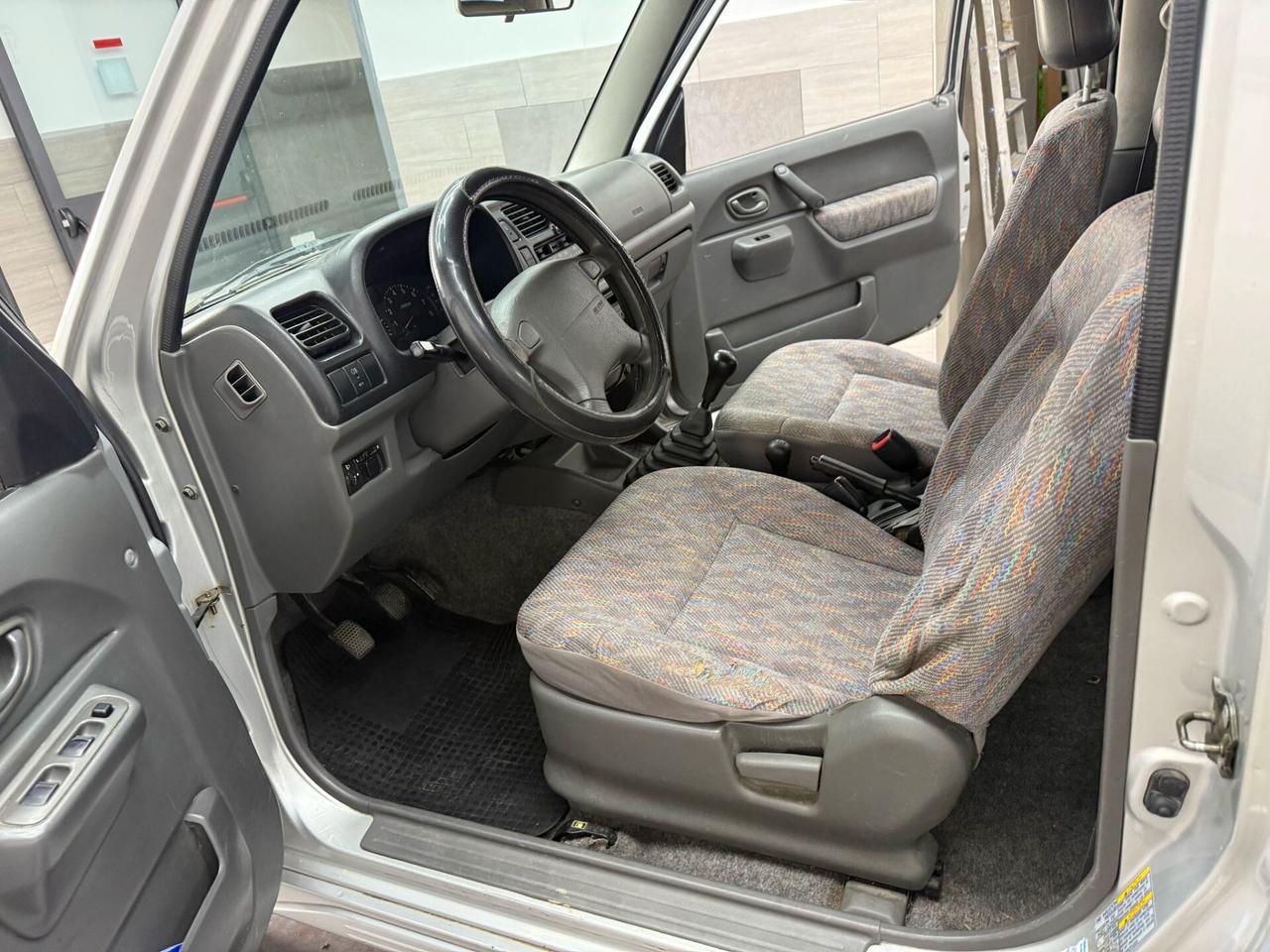 Suzuki Jimny 1.3i 16V cat JX