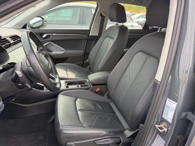 AUDI Q3 35 TDI S tronic Business