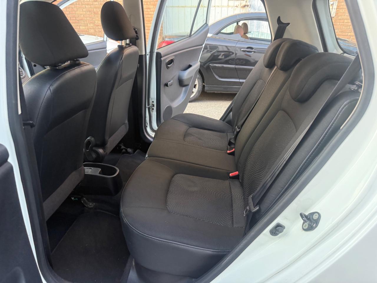 Hyundai i10 1.1 12V Econext Sound Edition Gpl