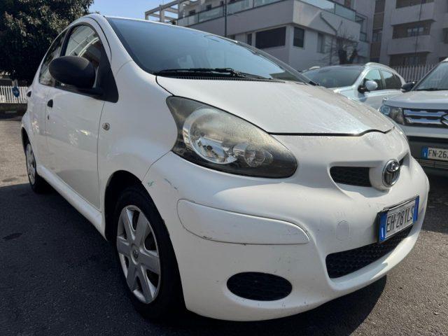TOYOTA Aygo 1.0 12V VVT-i 5 porte Now