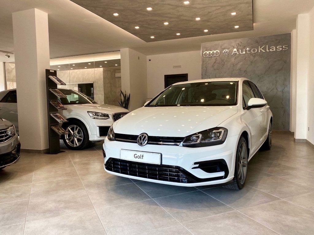 Volkswagen Golf 1.4 TGI 5p. R-Line Unico Proprietario