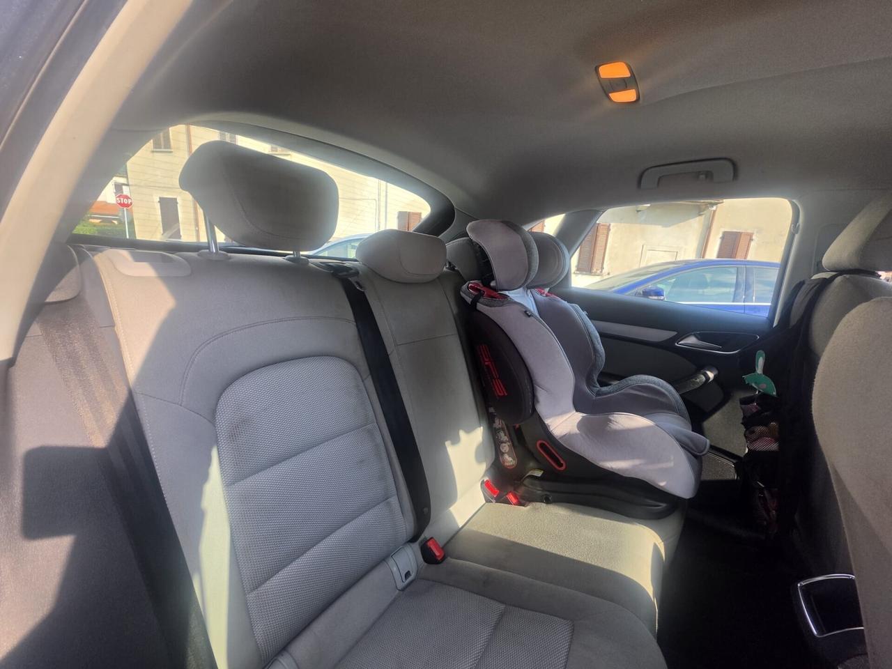Audi Q3 2.0 TDI quattro S tronic Business Plus