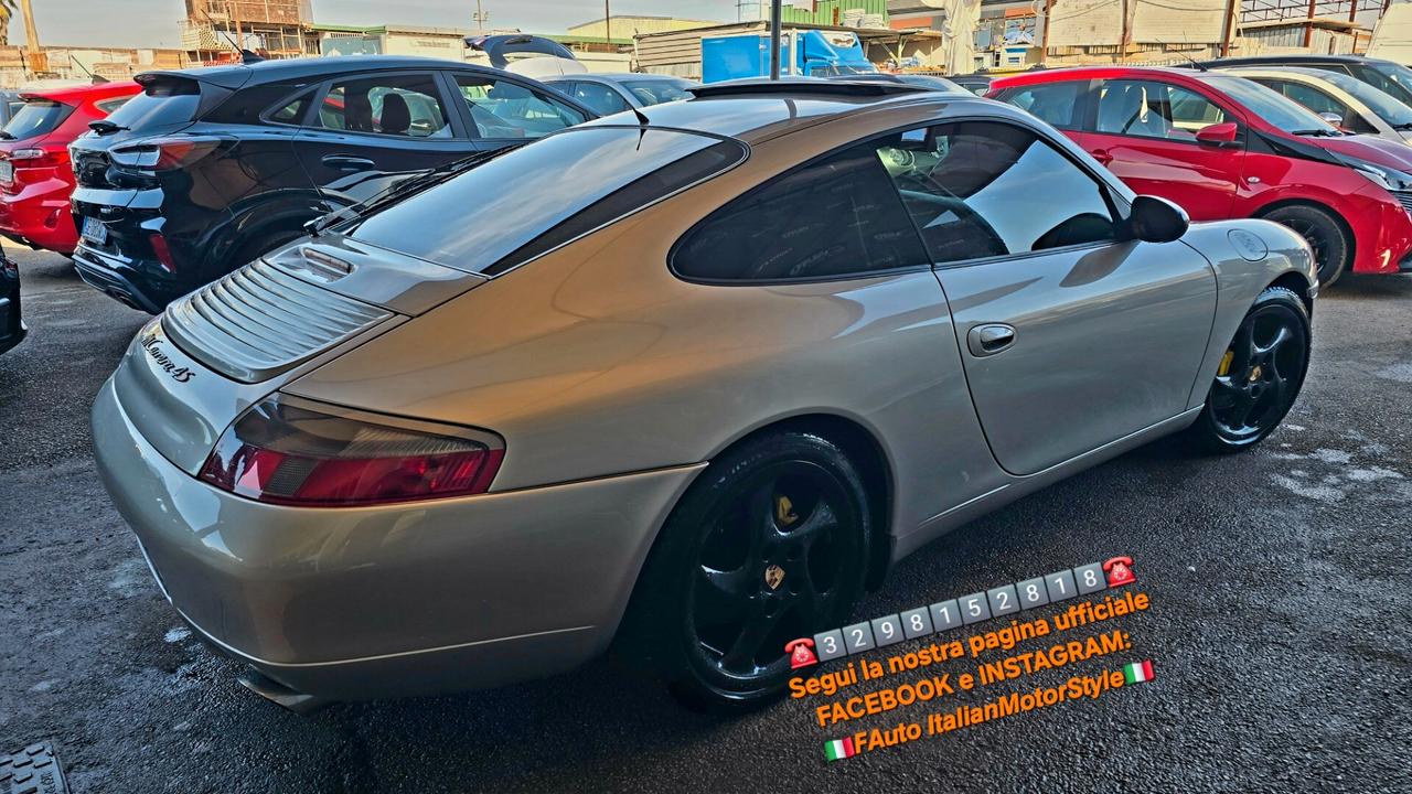 Porsche 996 CARRERA 4. 996