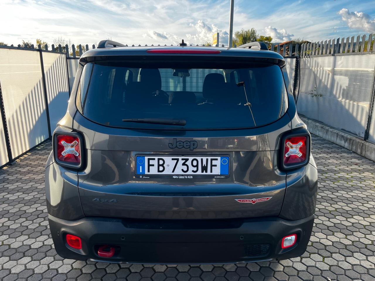 Jeep Renegade 2.0 Mjt 170CV 4WD Active Drive Low Trailhawk