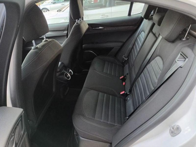 Alfa Romeo Stelvio 2.2 Turbo Diesel 190CV AT8 Q4 Business