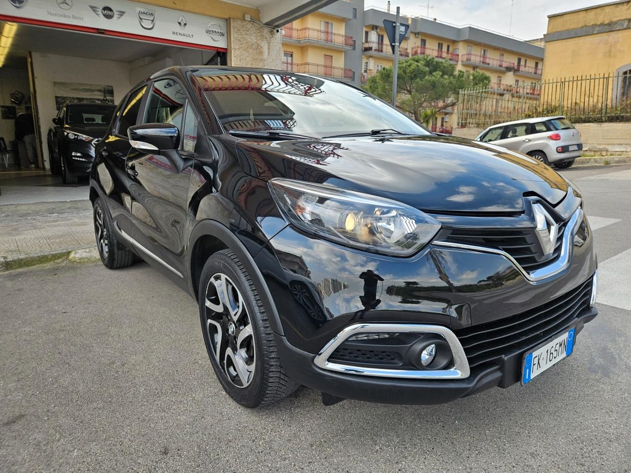 Renault Captur 1.5dci 66kw 90cv FULL NEOPATENTATI