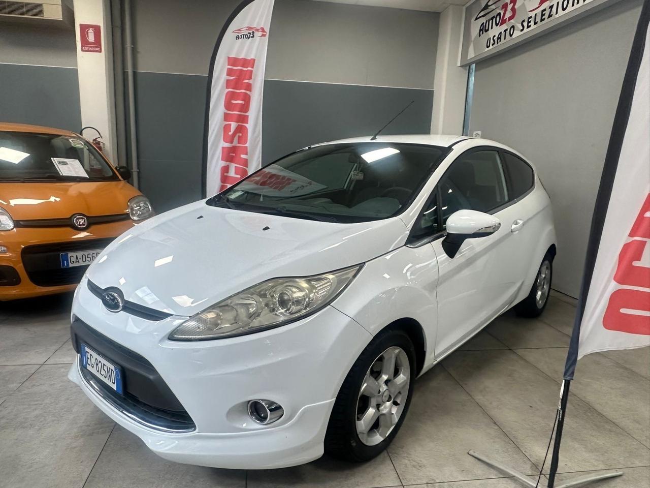 Ford Fiesta 1.4 TDCi 70CV 3P. Titanium OK Neopatentati