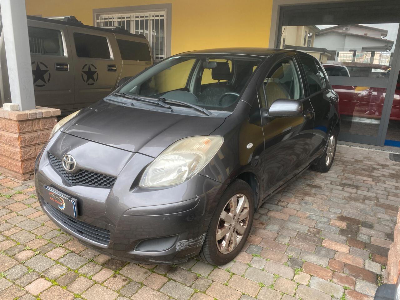 Toyota Yaris 1.0 5 porte Now benzina NEOPATENTATI