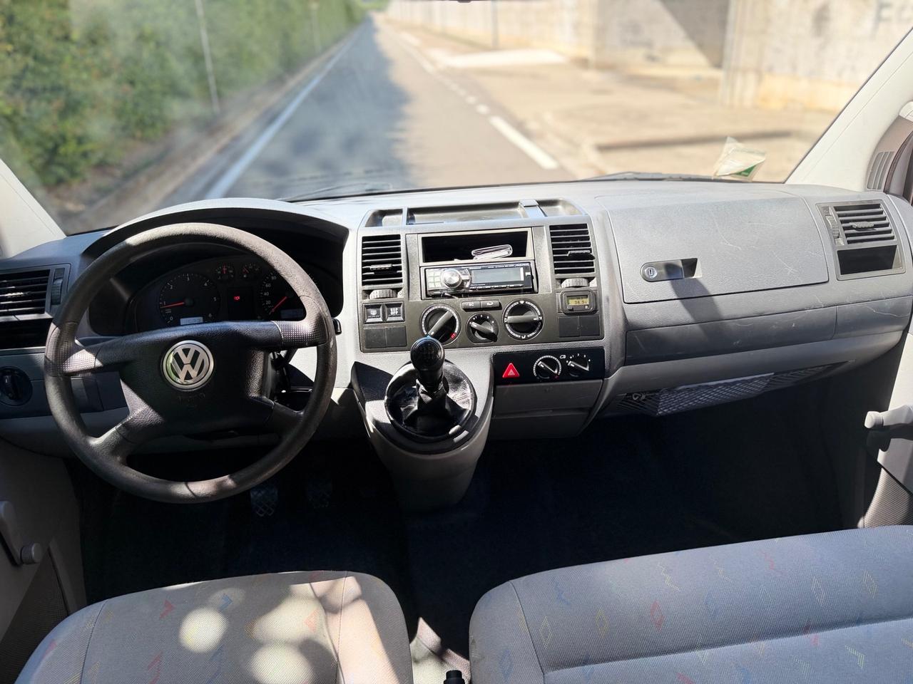 Volkswagen Transporter 2.5 TDI/130CV EURO 4 GANCIO TRAINO