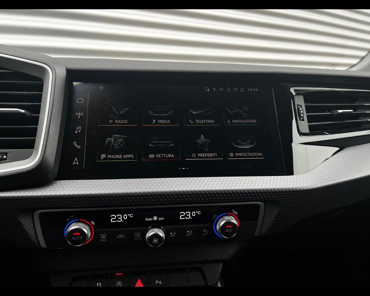AUDI A1 SPORTBACK 30 TFSI S -TRONIC S-LINE EDITION
