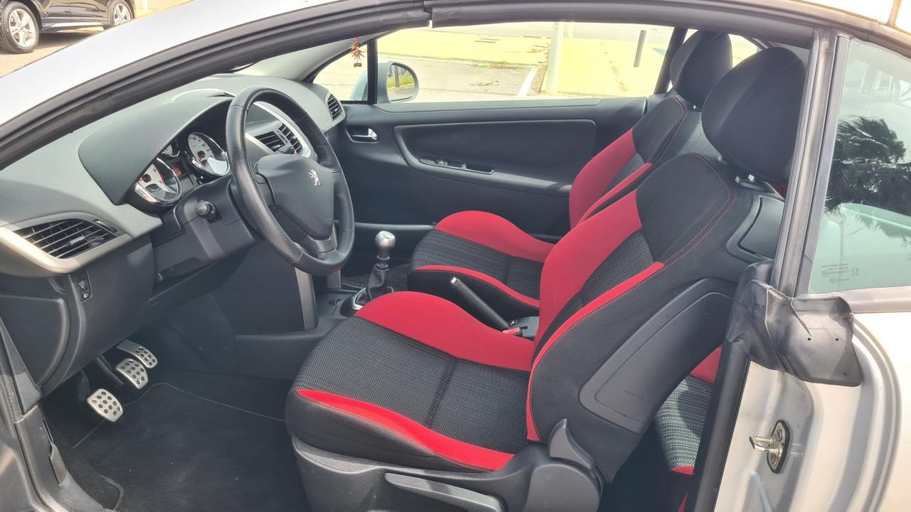 Peugeot 207 1.6 8V HDi 112CV CC Sweet Years