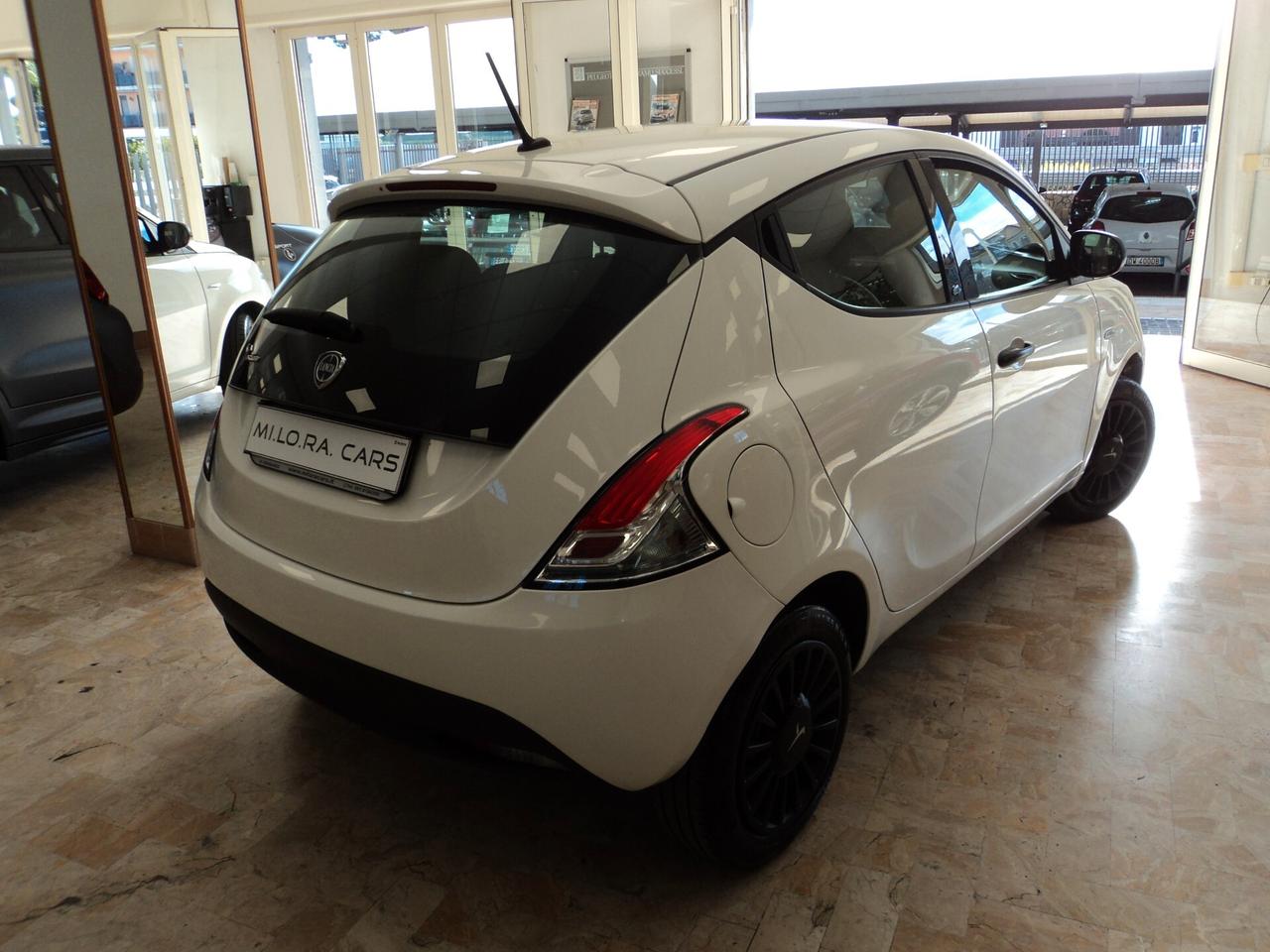 Lancia Ypsilon 1.2 69 CV 5 porte S&S Elefantino Blu