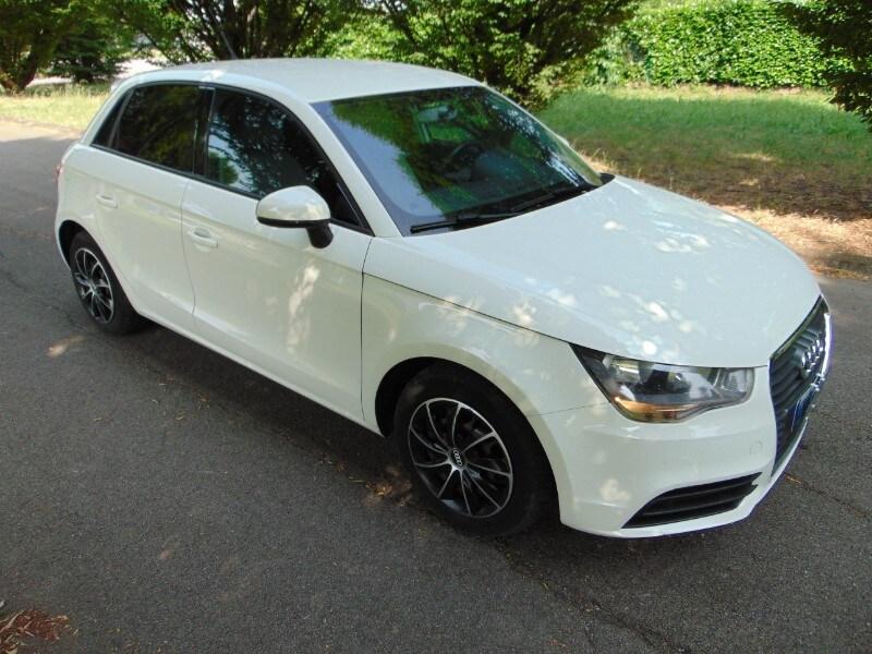 AUDI A1/S1 A1 SPB 1.6 TDI S tronic Attraction