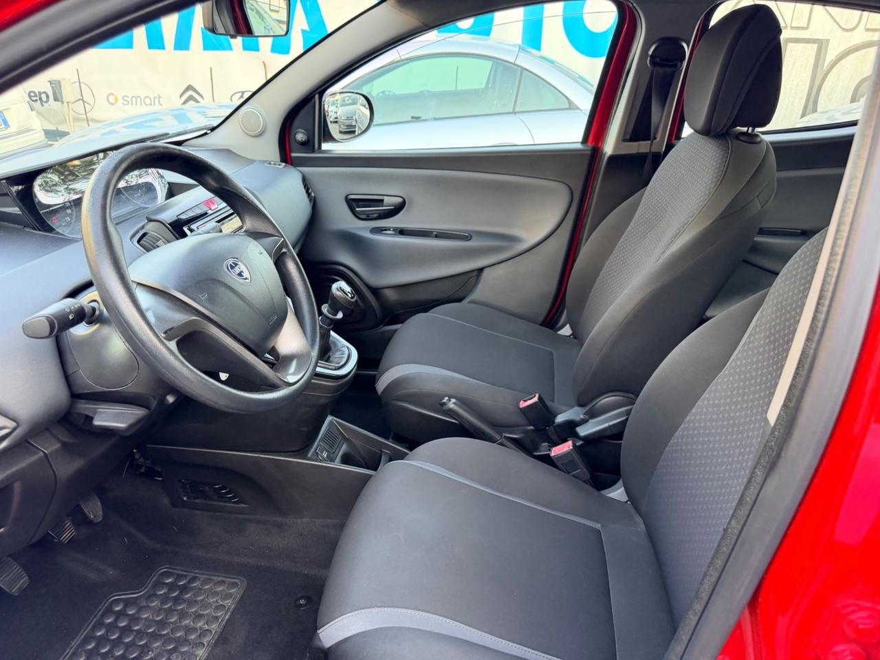 Lancia Ypsilon 1.2 69 CV GPL CASA MADRE