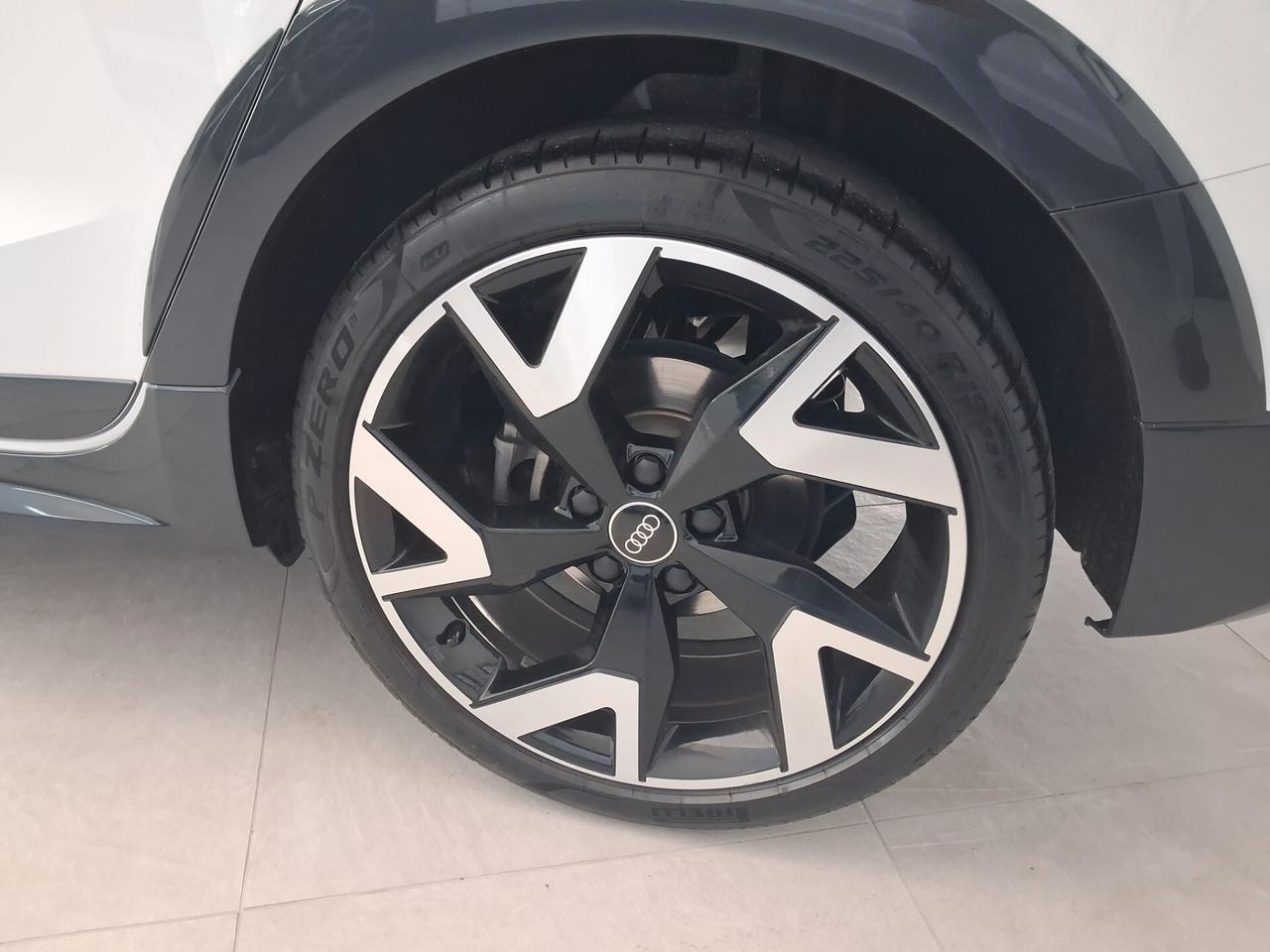Audi A3 allstreet 35 TDI S tronic Identity Contrast