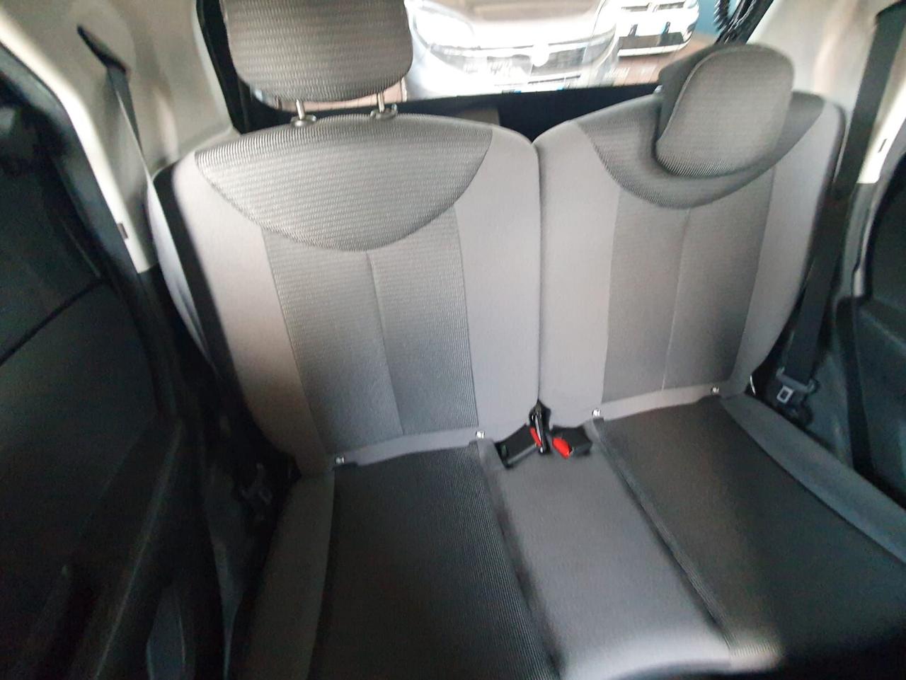 Toyota Aygo Connect 1.0 VVT-i 72 CV 5 porte x-clusiv