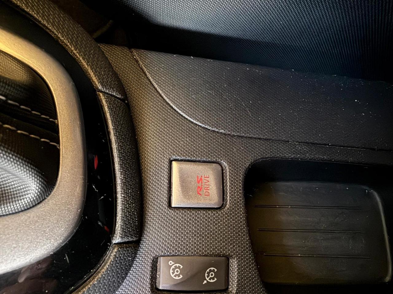 Renault Clio GT Line 1.2cc benzina 12 mesi garanzia-2014