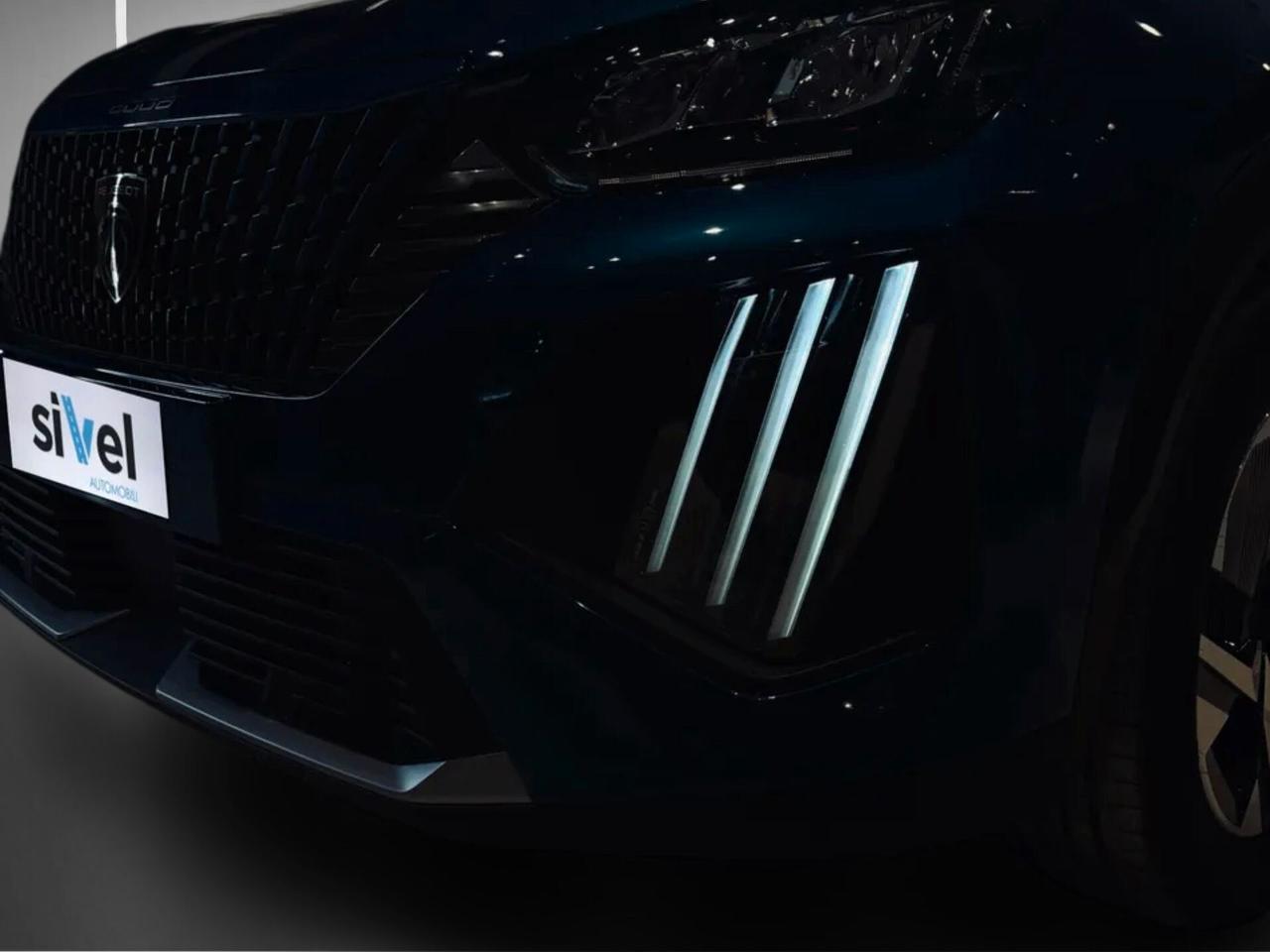 Peugeot 2008 PureTech 130 S&S EAT8 Allure