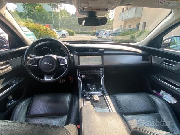 Jaguar XF 2.0 D 180 CV aut. Prestige