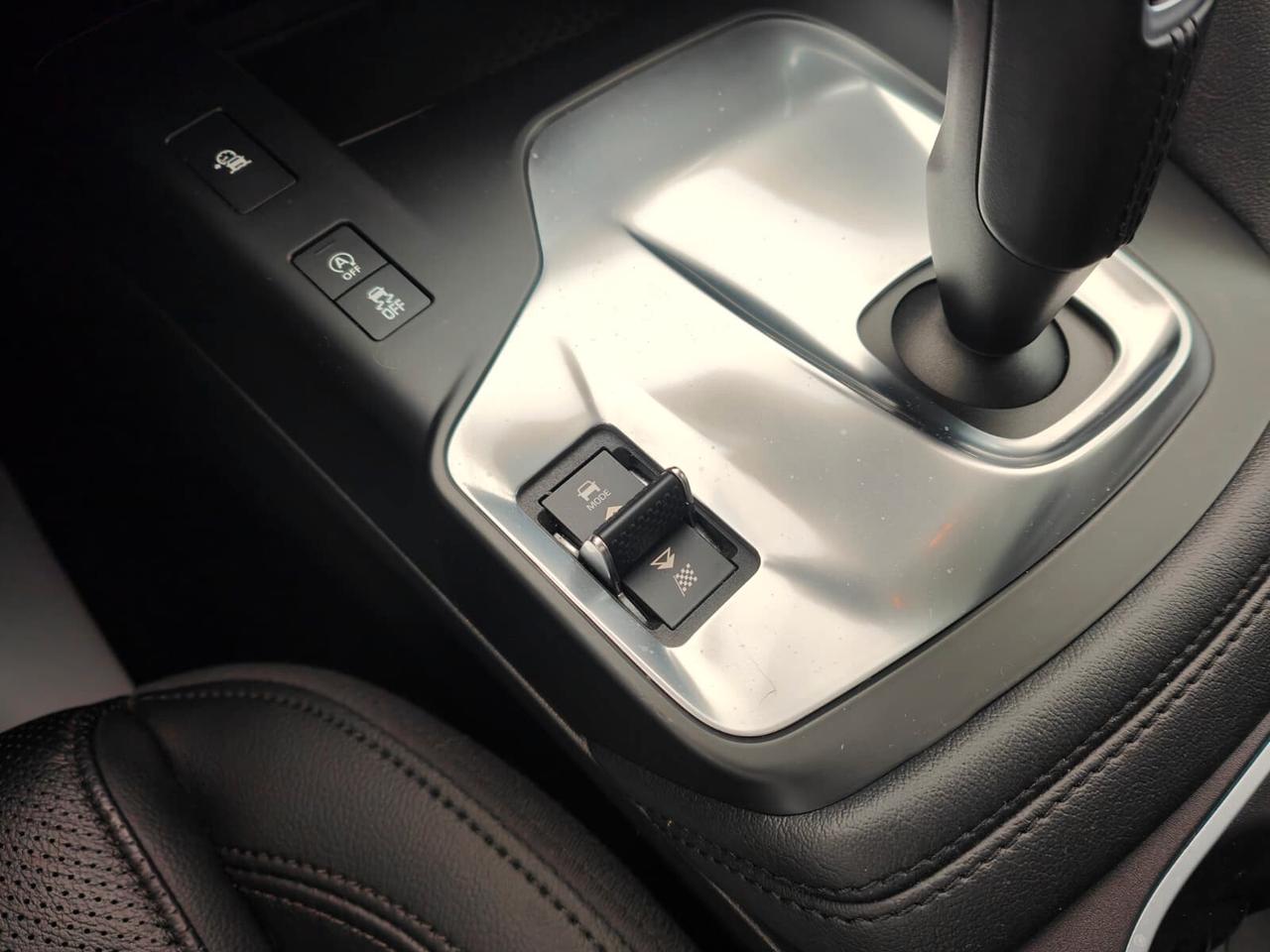 JAGUAR E-PACE 2.0d i4 R-Dynamic S awd 150cv auto my19