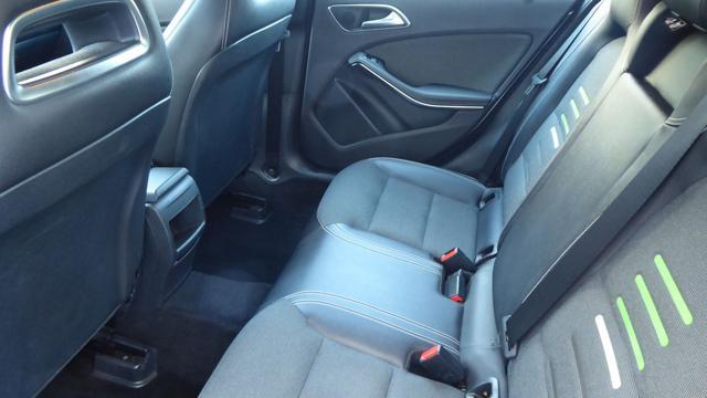 MERCEDES-BENZ A 160 d Automatic Business