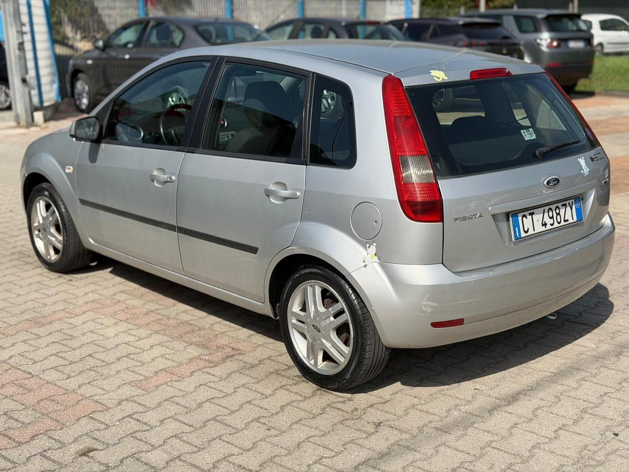 Ford Fiesta 1.4 TDCi 5p. Ghia