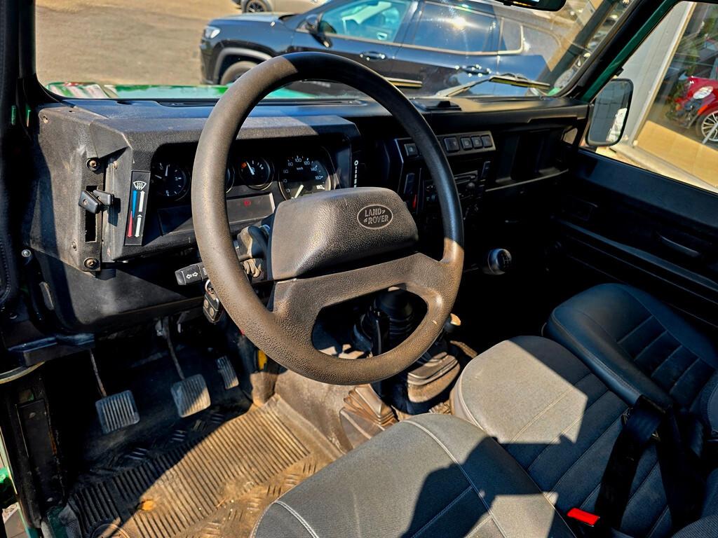 Land Rover Defender 90 2.5 Td5 Station Wagon E