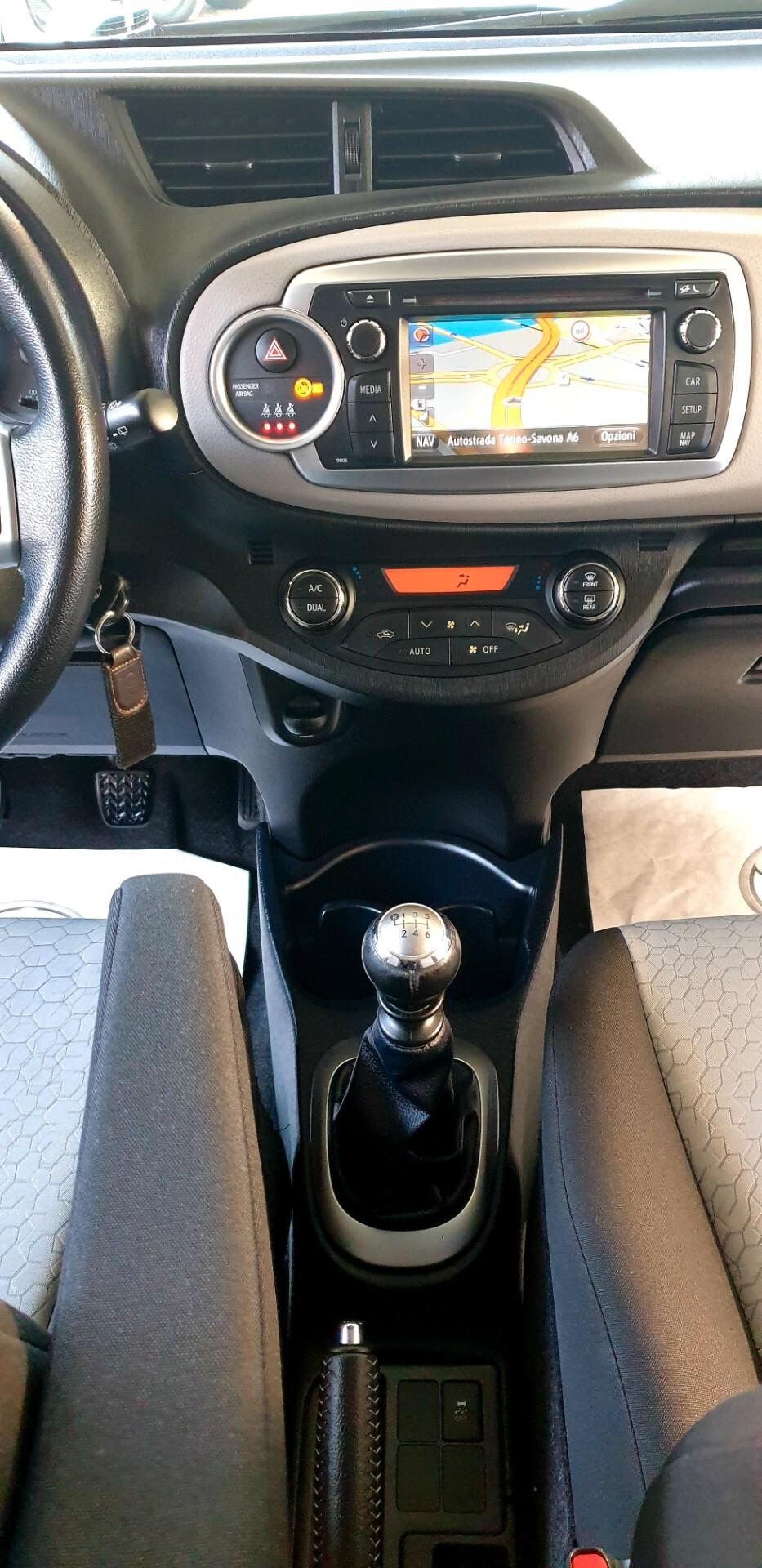 TOYOTA YARIS 1.3 BENZINA E/5B OK NEOPATENTATI