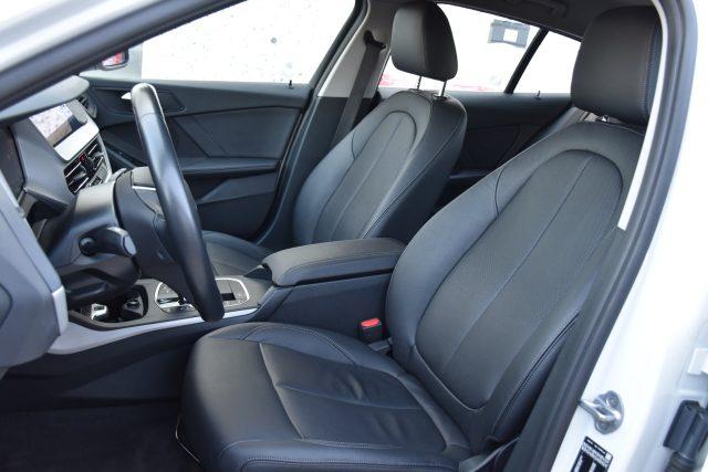 BMW 116 d 5p. Business Advantage *NAVIGATORE, PELLE, LED*